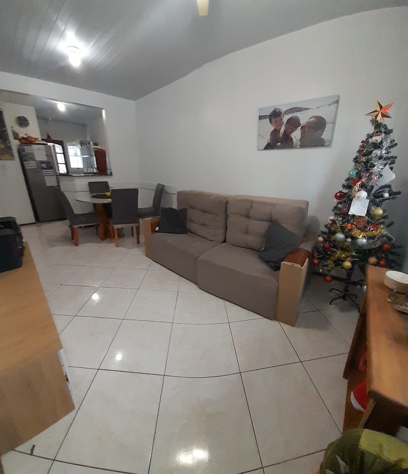 Casa à venda com 2 quartos, 52m² - Foto 3