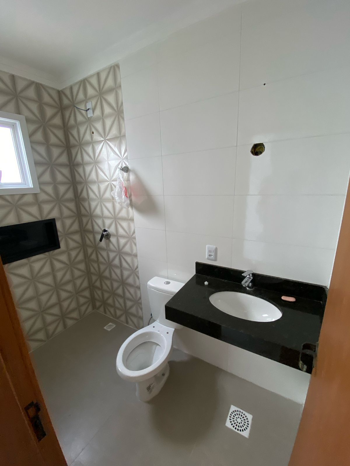 Casa à venda com 2 quartos, 70m² - Foto 11
