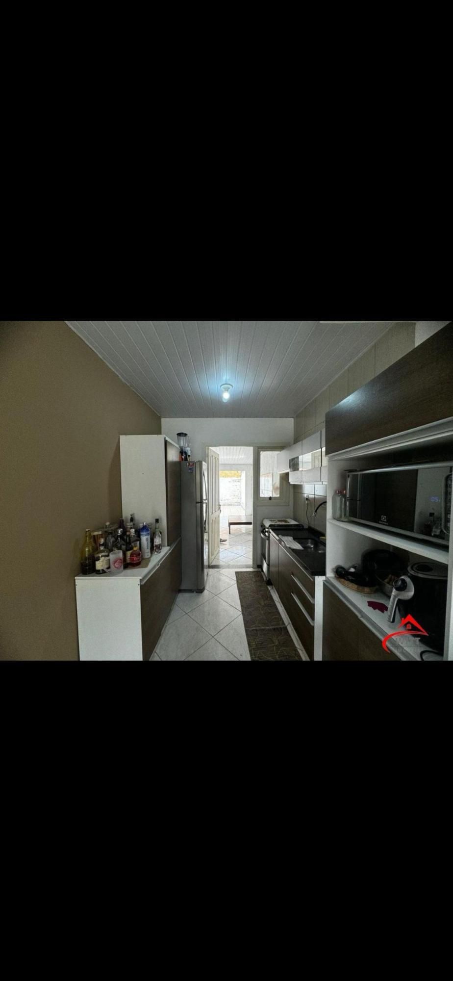 Casa à venda com 2 quartos, 46m² - Foto 2