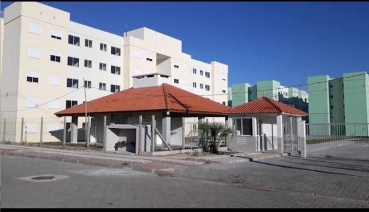 Apartamento de 2 dormitórios no Chapéu do Sol