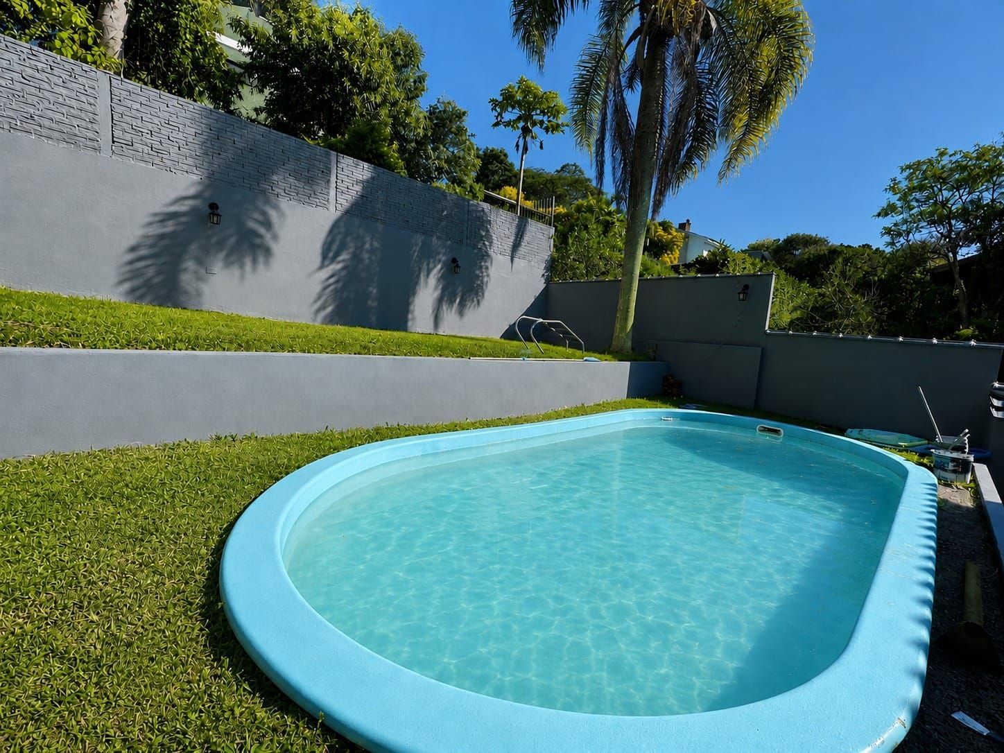 Residência em Condomínio Cantegril – 3 Dormitórios, Suíte, Piscina e Espaço Gourmet | Viamão/RS