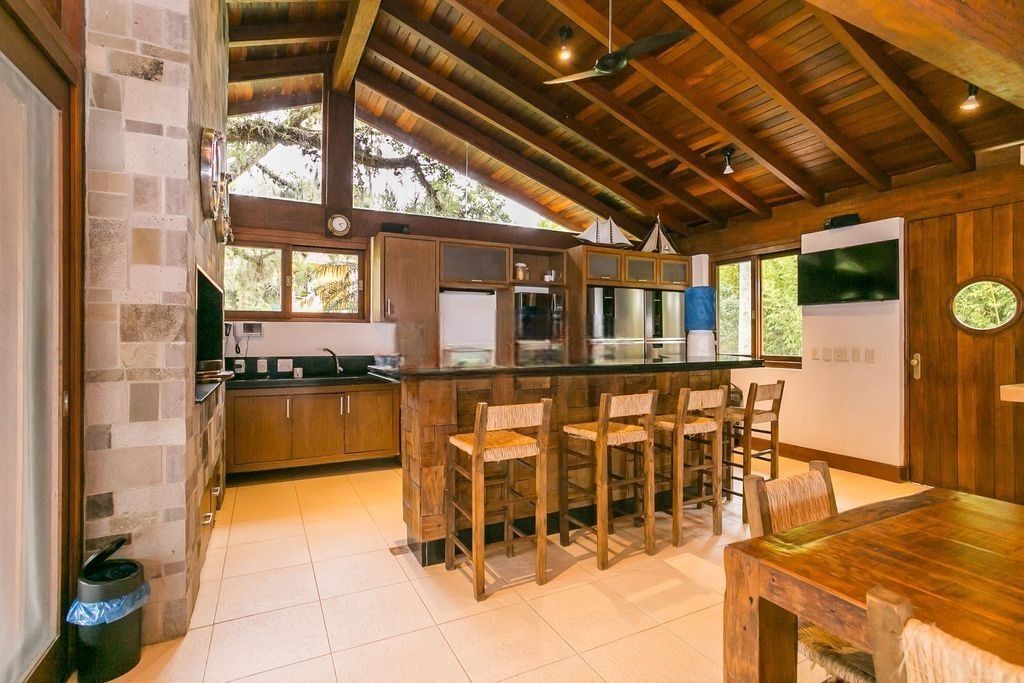 Chácara à venda com 5 quartos, 482m² - Foto 32