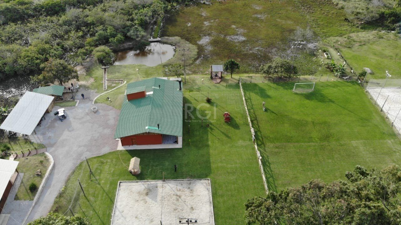 Casa à venda com 3 quartos, 371m² - Foto 2