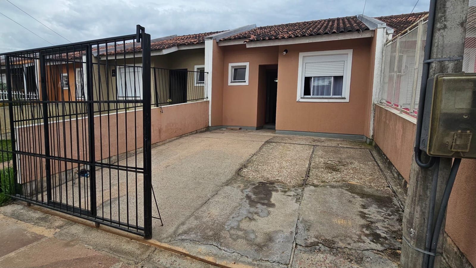 Casa térrea dois 2 dormitórios Bairro Restinga