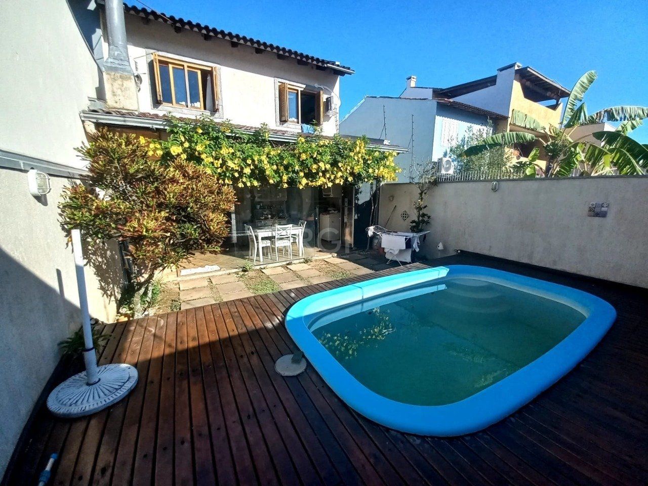 Sobrado, 3 quartos, 200 m² - Foto 1