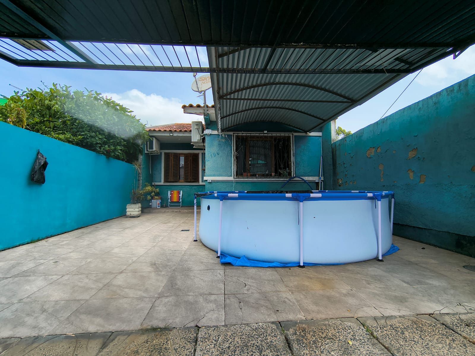 Casa semi mobiliada de 3 dormitorios no bairro Hipica