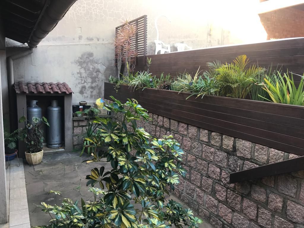 Casa à venda com 3 quartos, 300m² - Foto 36
