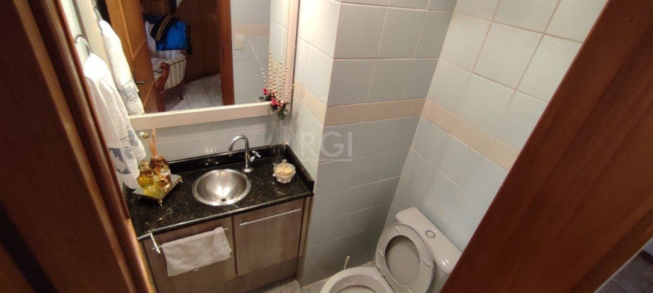 Casa à venda com 2 quartos, 138m² - Foto 4