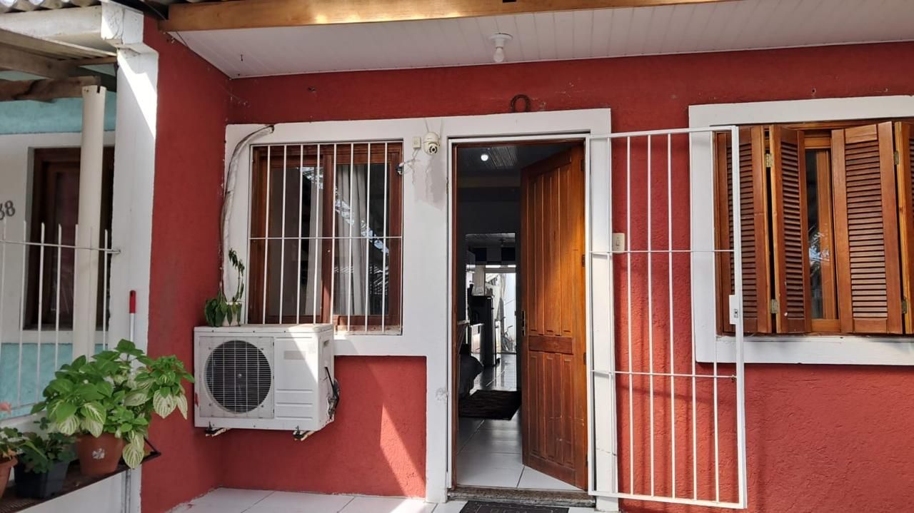 Casa na Hípica com 2 dormitórios
