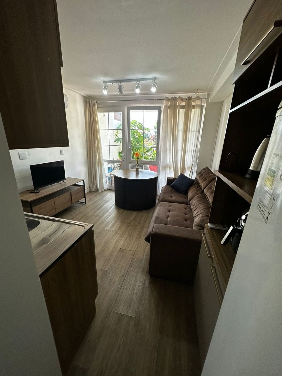 Casa à venda com 3 quartos, 240m² - Foto 3