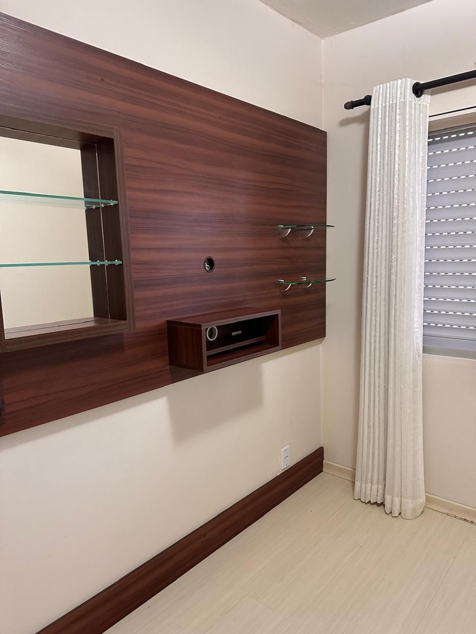 Apartamento à venda com 38m², 2 quartos, 2 vagas no bairro Restinga em Porto Alegre