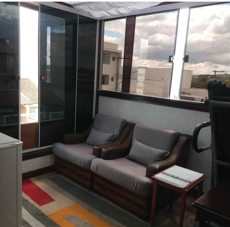 Casa à venda com 4 quartos, 144m² - Foto 3