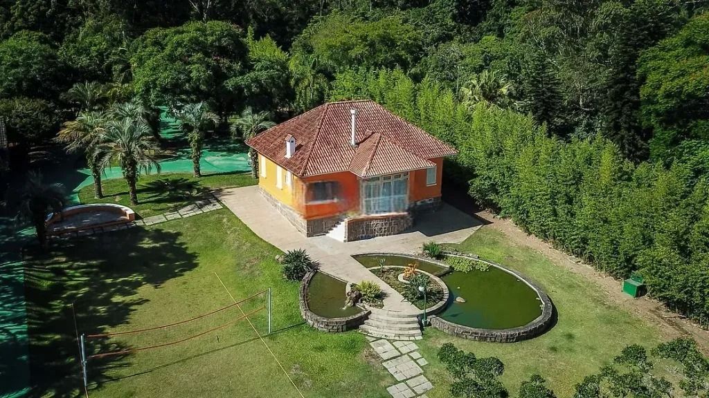 Chácara à venda com 5 quartos, 482m² - Foto 28