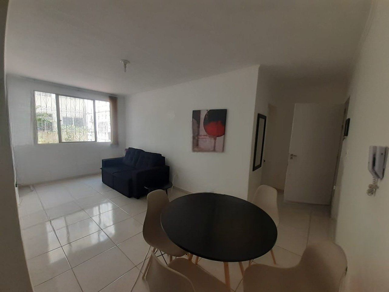 Apartamento à venda com 1 quarto, 42m² - Foto 2