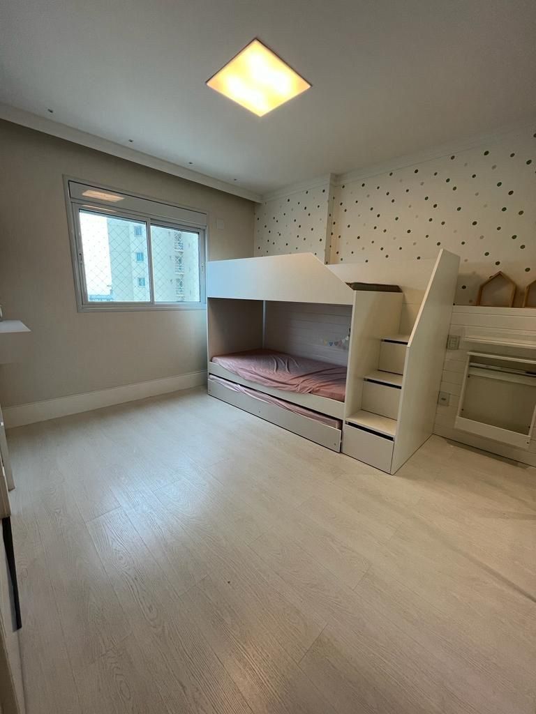 Apartamento à venda com 4 quartos, 222m² - Foto 15