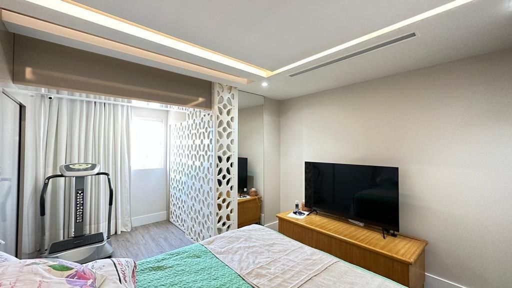 Apartamento à venda com 3 quartos, 219m² - Foto 6