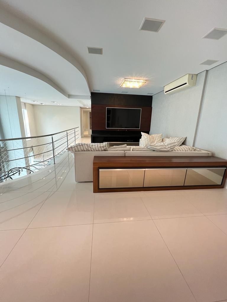 Apartamento à venda com 4 quartos, 222m² - Foto 23