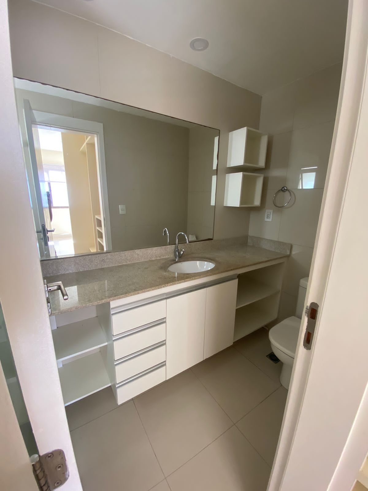 Apartamento para alugar com 3 quartos, 113m² - Foto 14