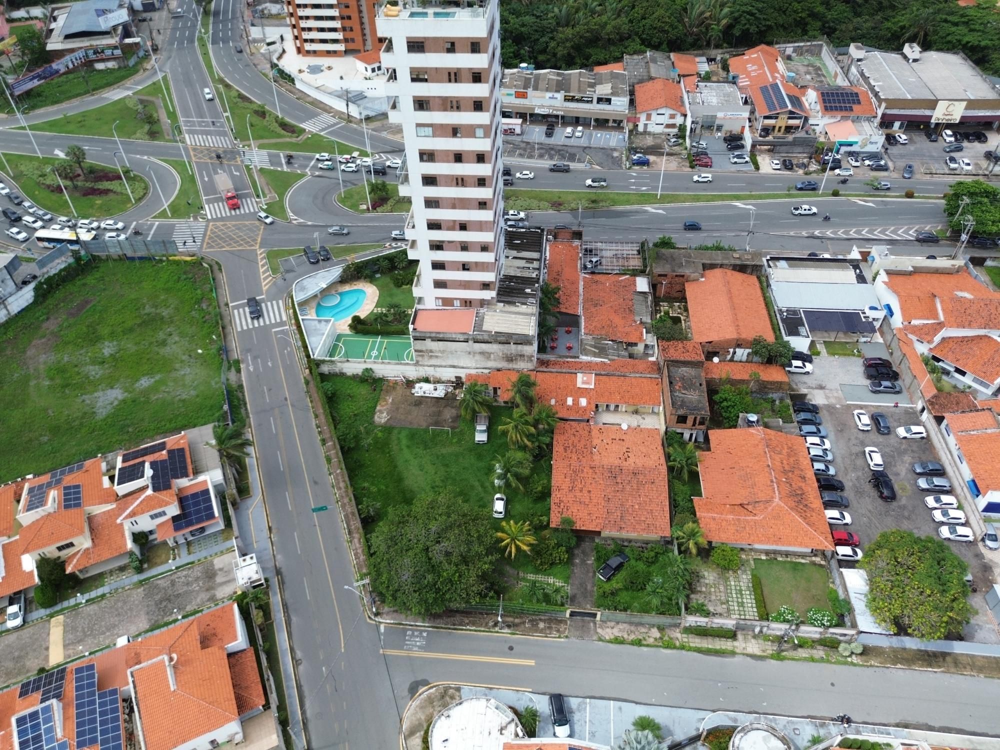 Loteamento e Condomínio, 1800 m² - Foto 1