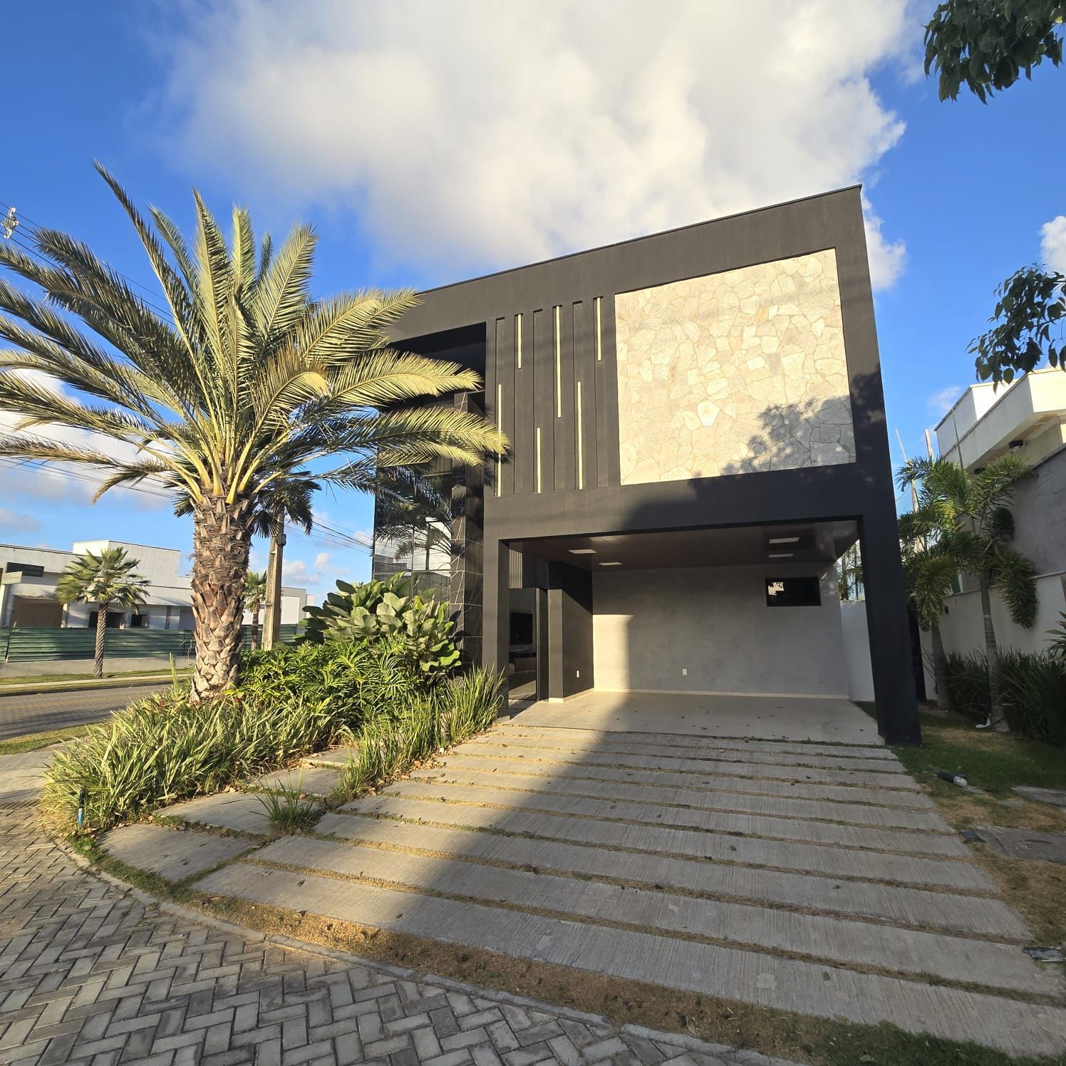 Casa de Condomínio de 4 quartos, 276m² no bairro Cidade Alpha, em Eusébio | Eu Corretor