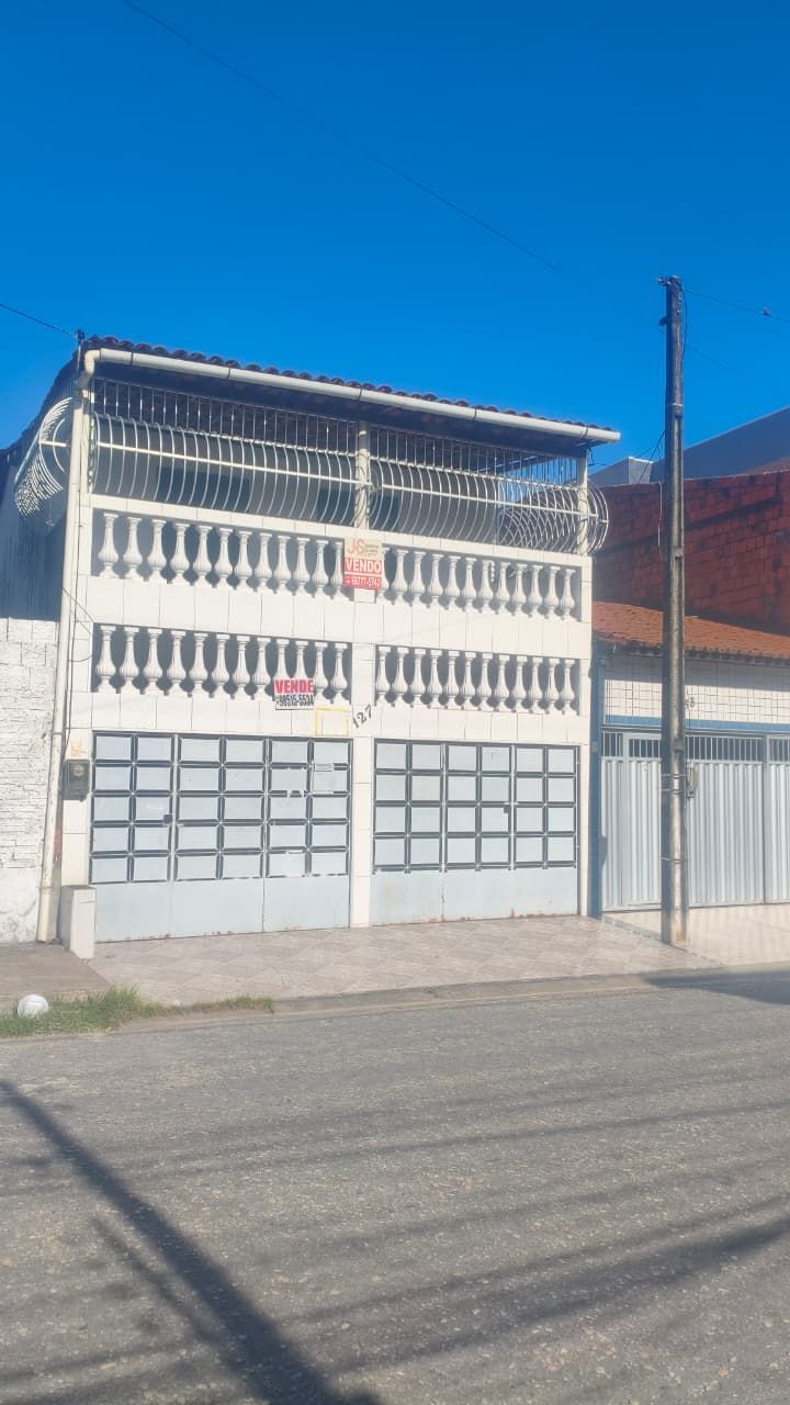 Casa, 3 quartos, 240 m² - Foto 1