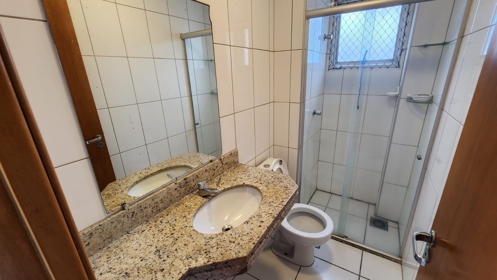 Apartamento para alugar com 2 quartos, 65m² - Foto 14
