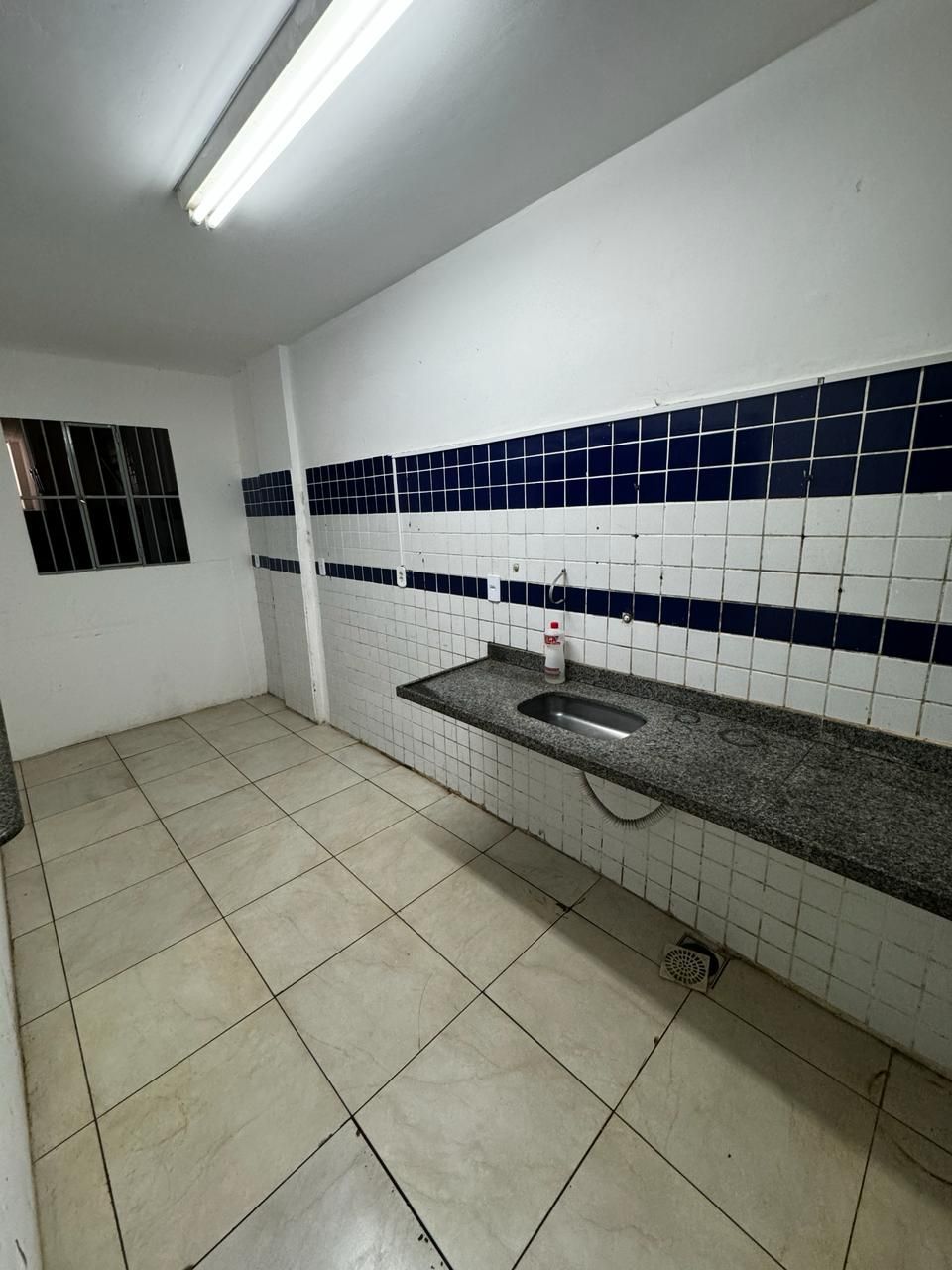 Loja / Salão / Ponto Comercial de 17 quartos, 4500m² no bairro Centro, em São Luís | Eu Corretor