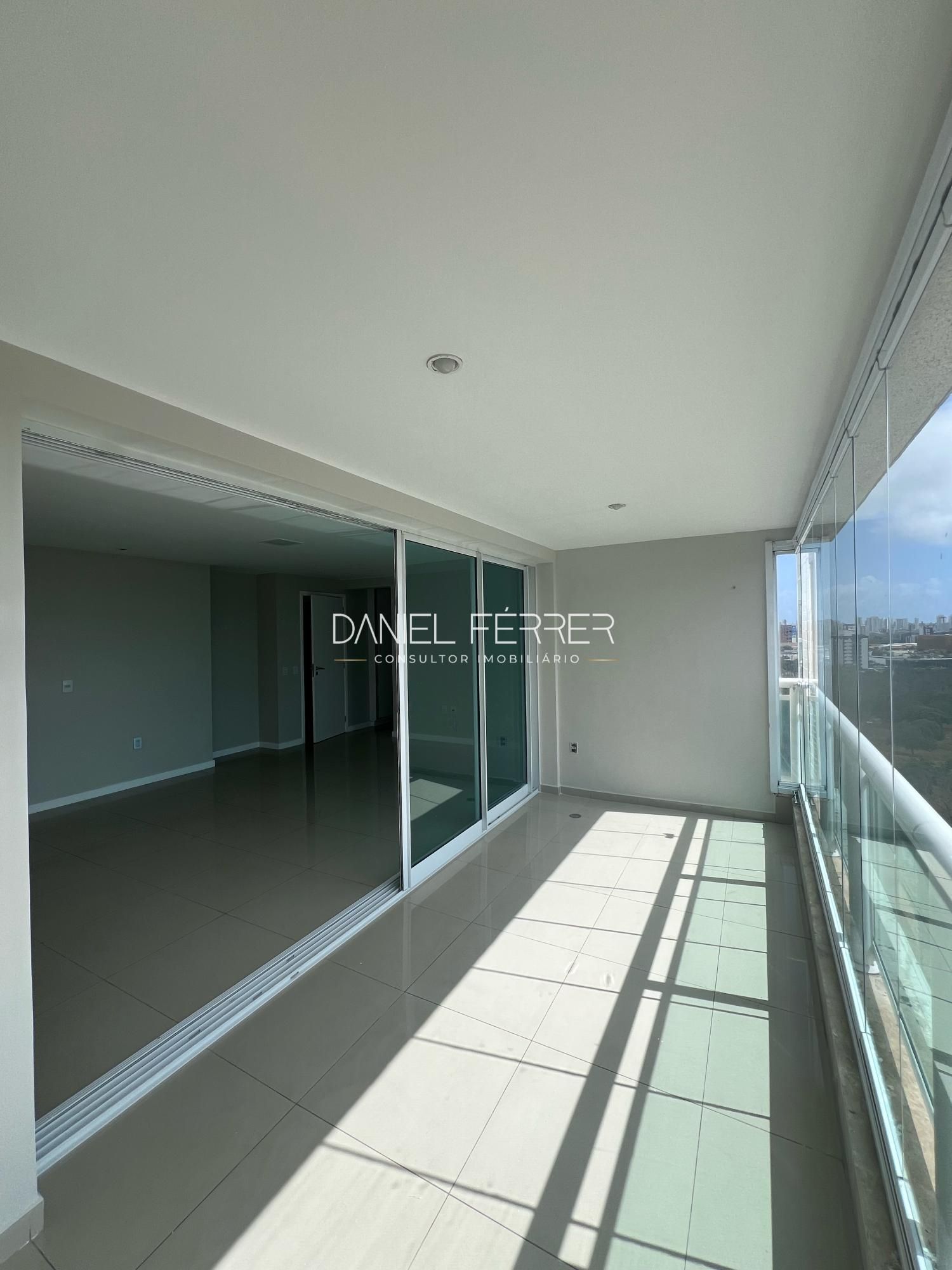 Apartamento de 4 quartos, 133m² no bairro Engenheiro Luciano Cavalcante, em Fortaleza | Eu Corretor
