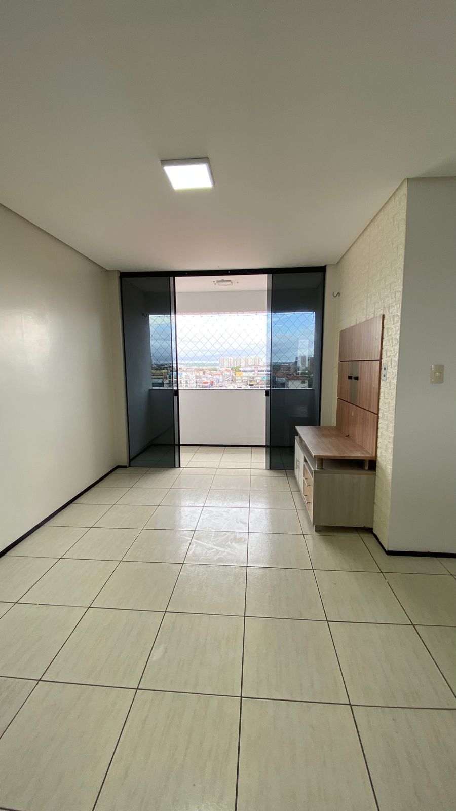 Apartamento à venda com 3 quartos, 80m² - Foto 2