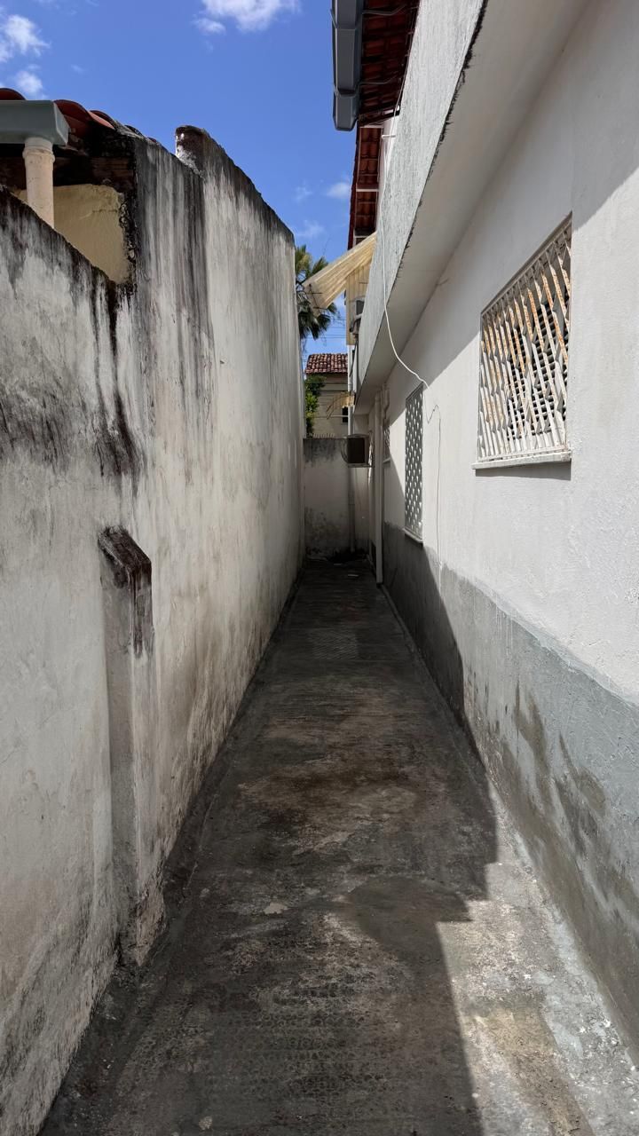 Casa, 6 quartos, 260 m² - Foto 7