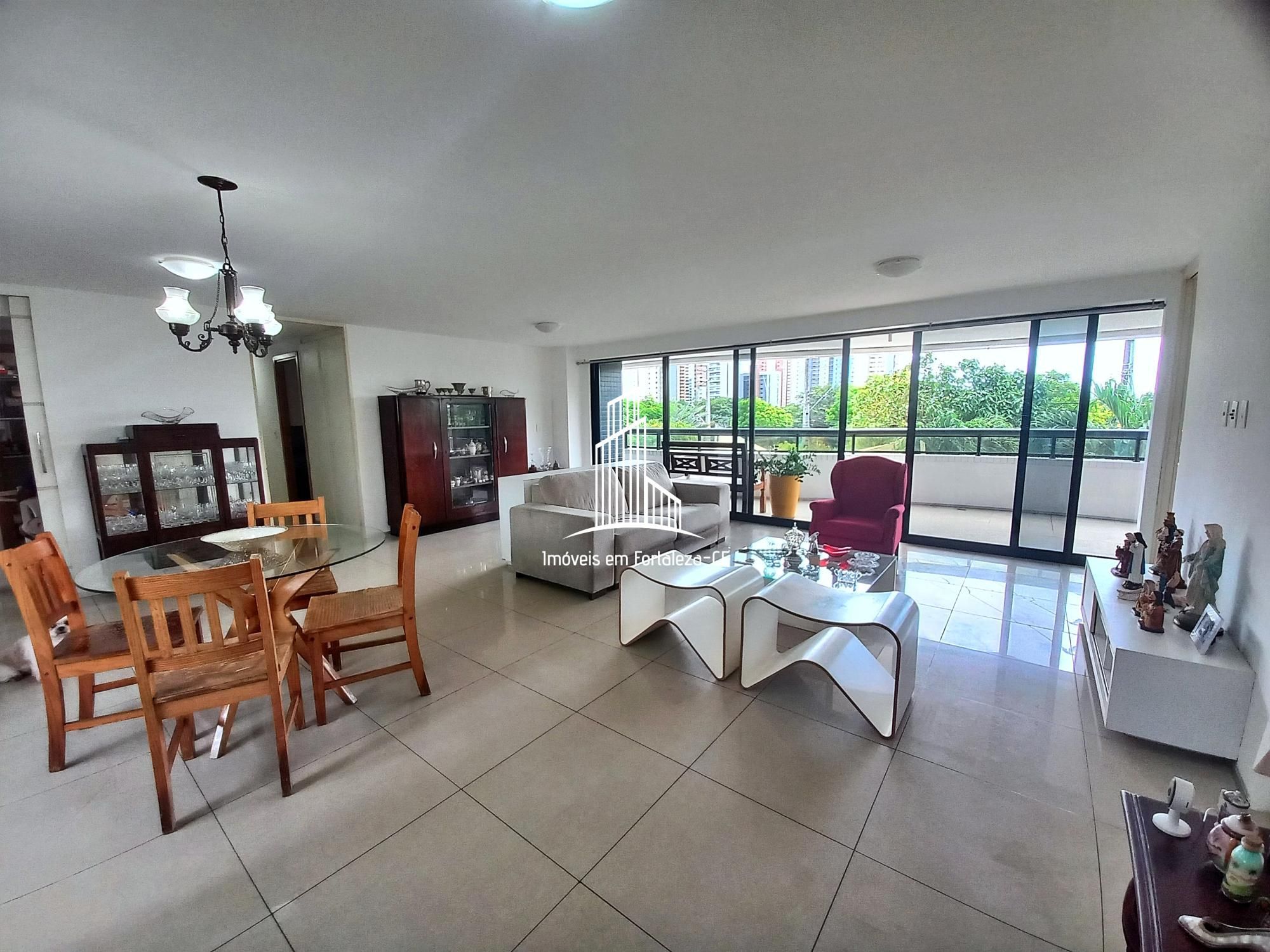 Apartamento de 3 quartos, 240m² no bairro Cocó, em Fortaleza | Eu Corretor