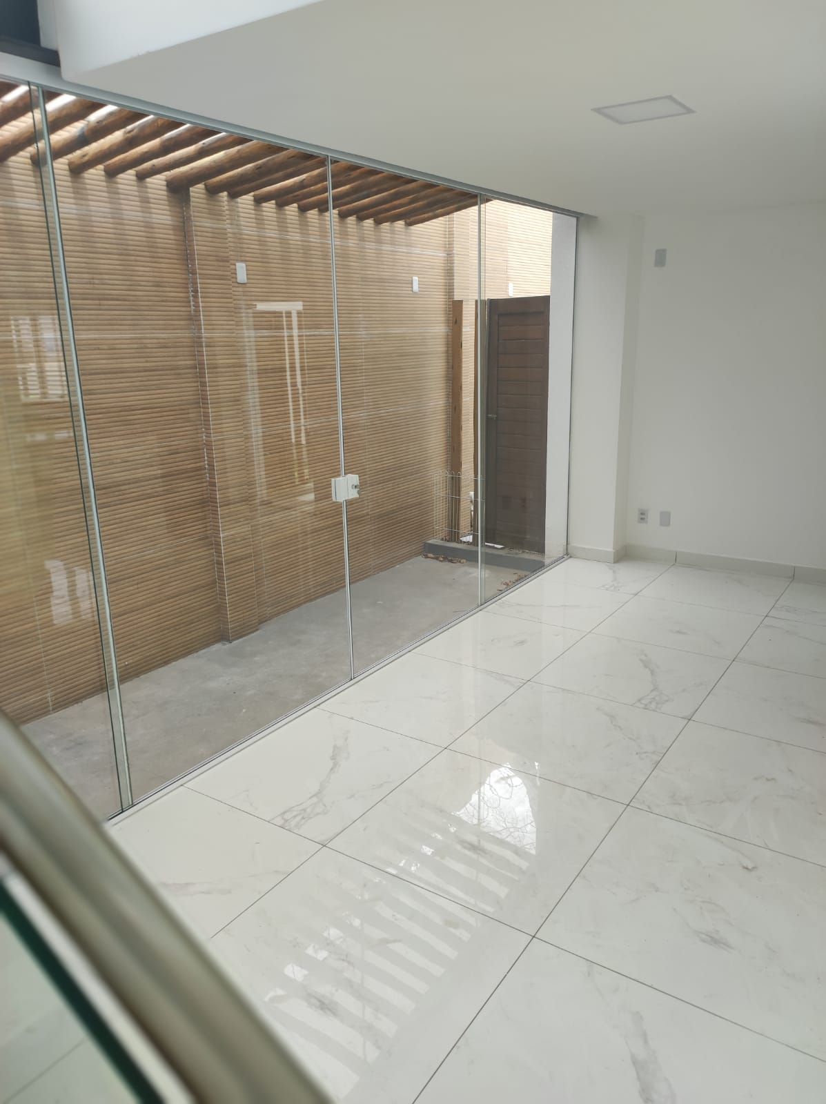 Casa de Condomínio à venda com 4 quartos, 200m² - Foto 5