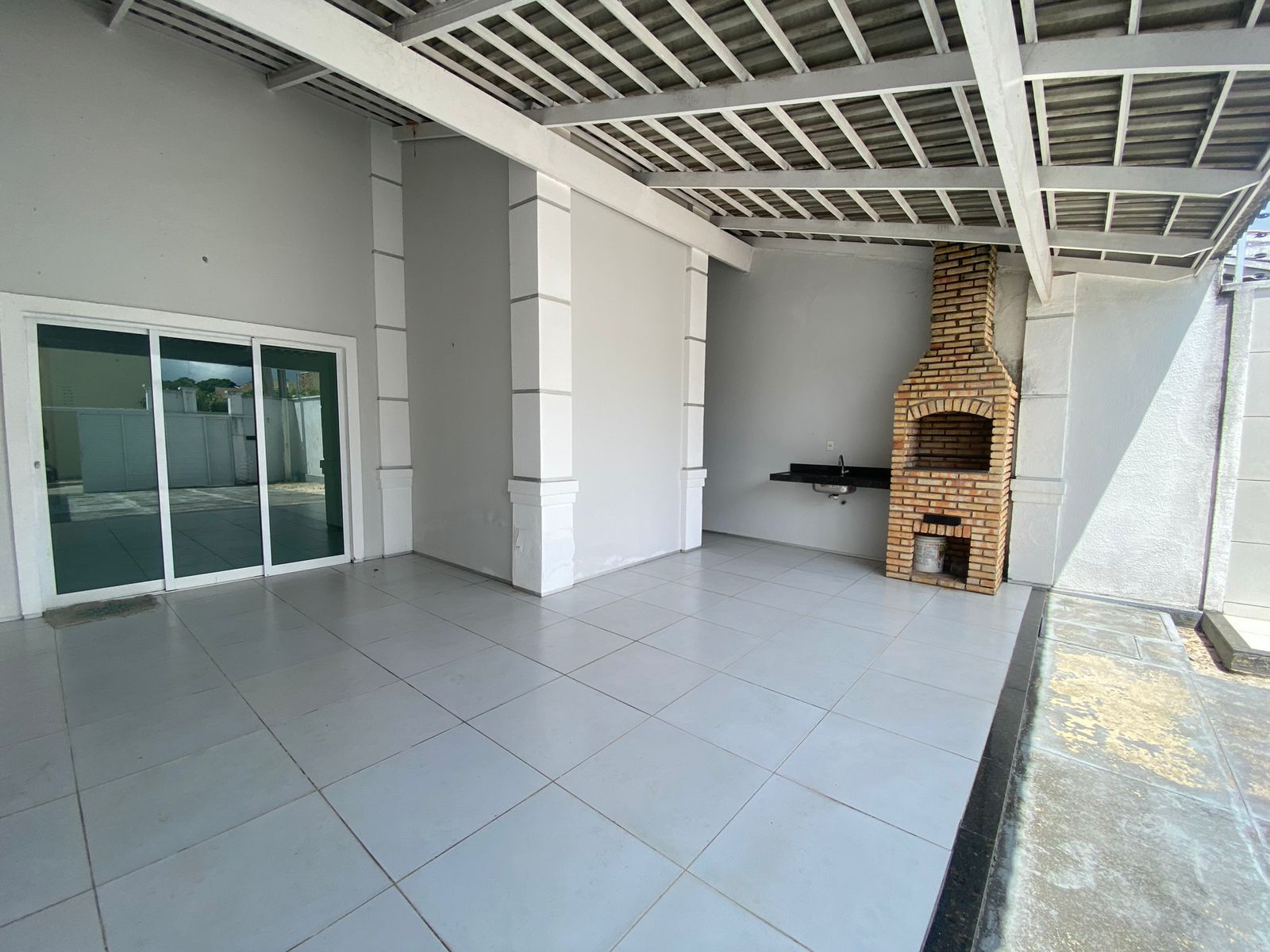 Casa de 3 quartos, 175m² no bairro Sapiranga, em Fortaleza | Eu Corretor