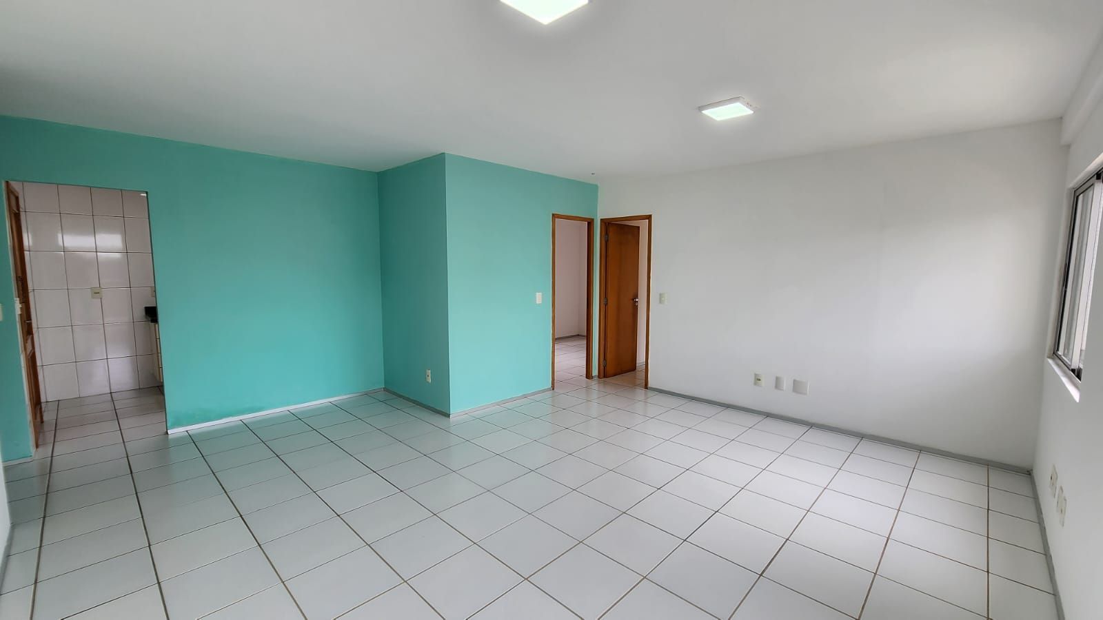 Apartamento para alugar com 2 quartos, 65m² - Foto 2
