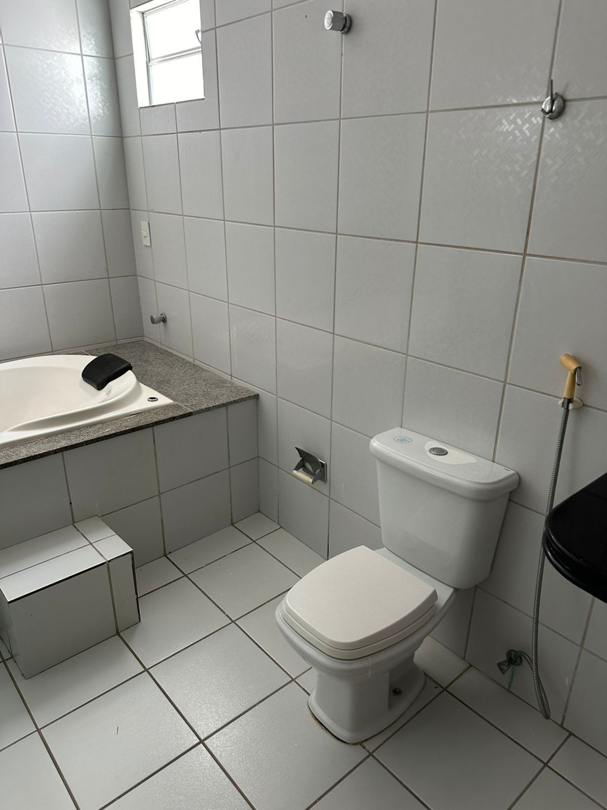 Casa de Condomínio para alugar com 3 quartos, 160m² - Foto 2