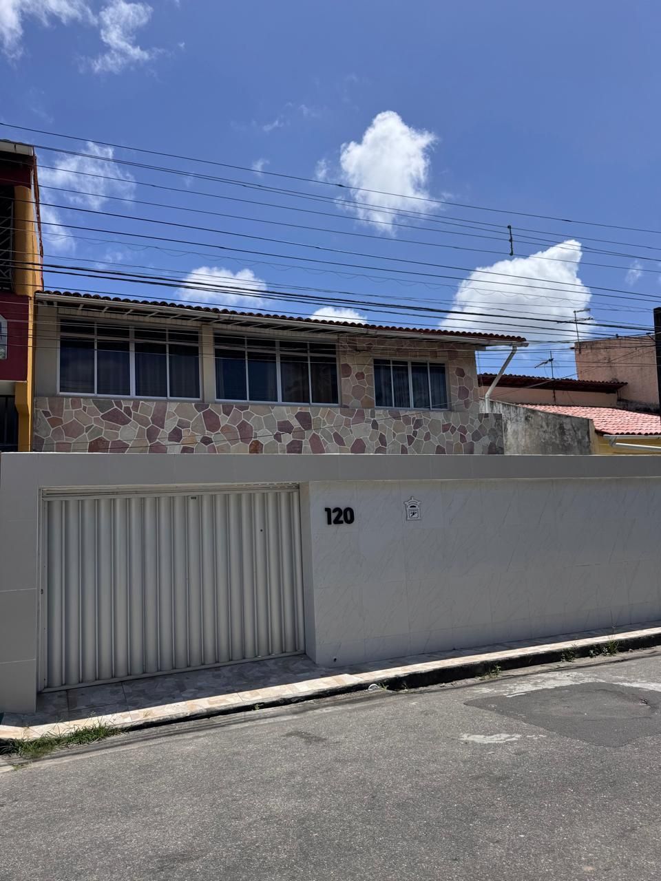 Casa, 6 quartos, 260 m² - Foto 1