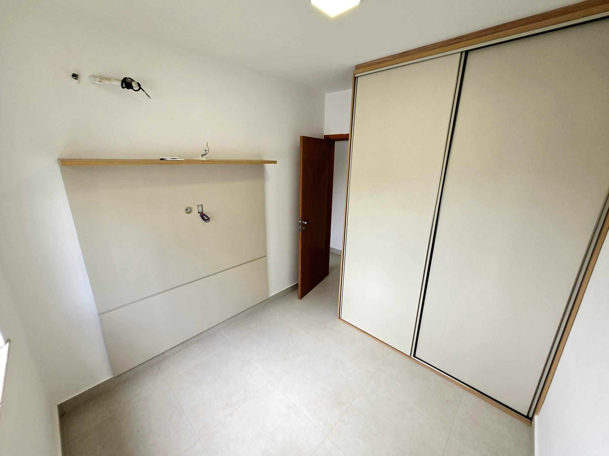 Apartamento para alugar com 3 quartos, 72m² - Foto 5