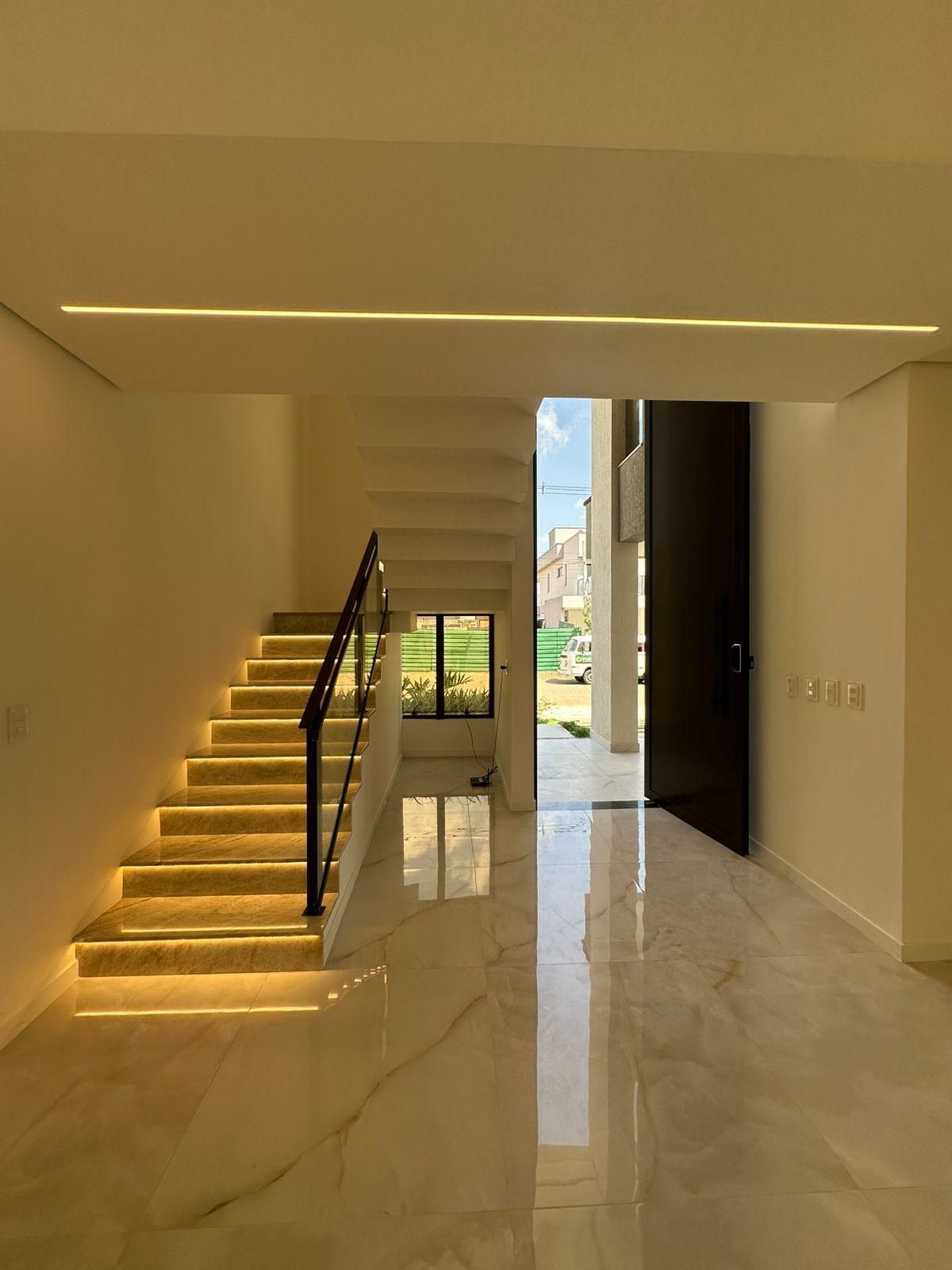 Casa de Condomínio de 4 quartos, 330m² no bairro Cidade Alpha, em Eusébio | Eu Corretor