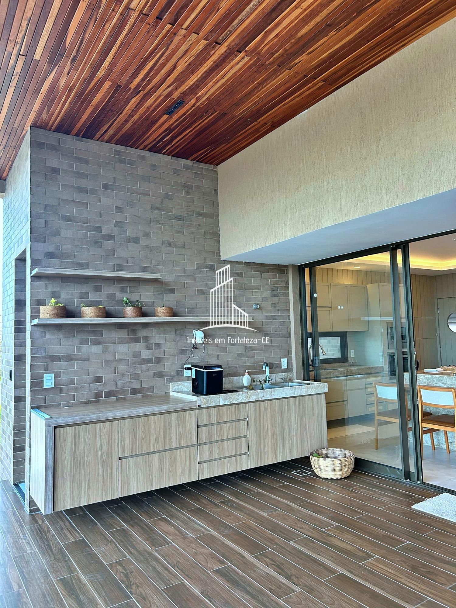 Casa de 4 quartos, 339m² no bairro PRAINHA, em Aquiraz | Eu Corretor