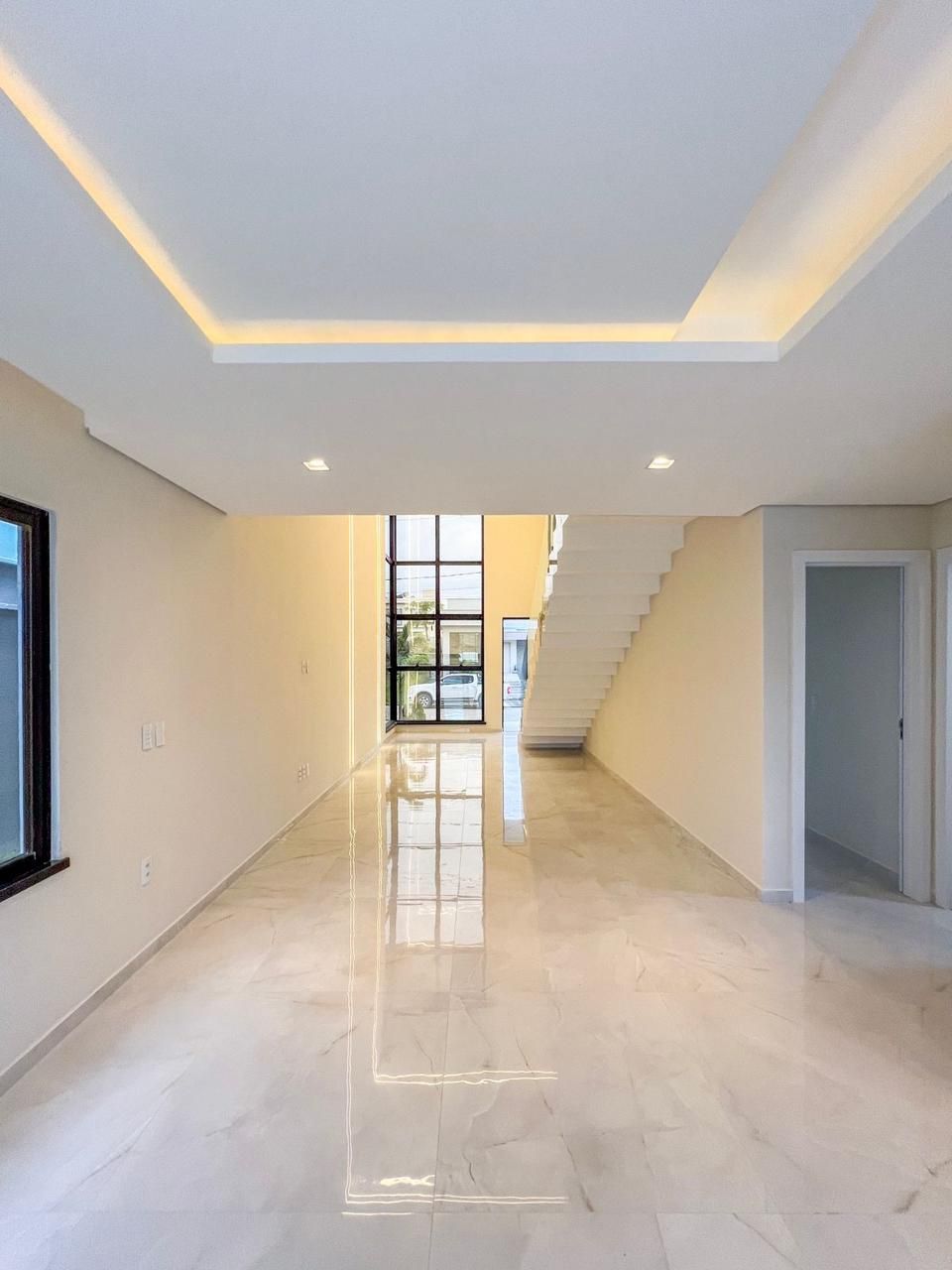 Casa de Condomínio de 4 quartos, 330m² no bairro Cidade Alpha, em Eusébio | Eu Corretor