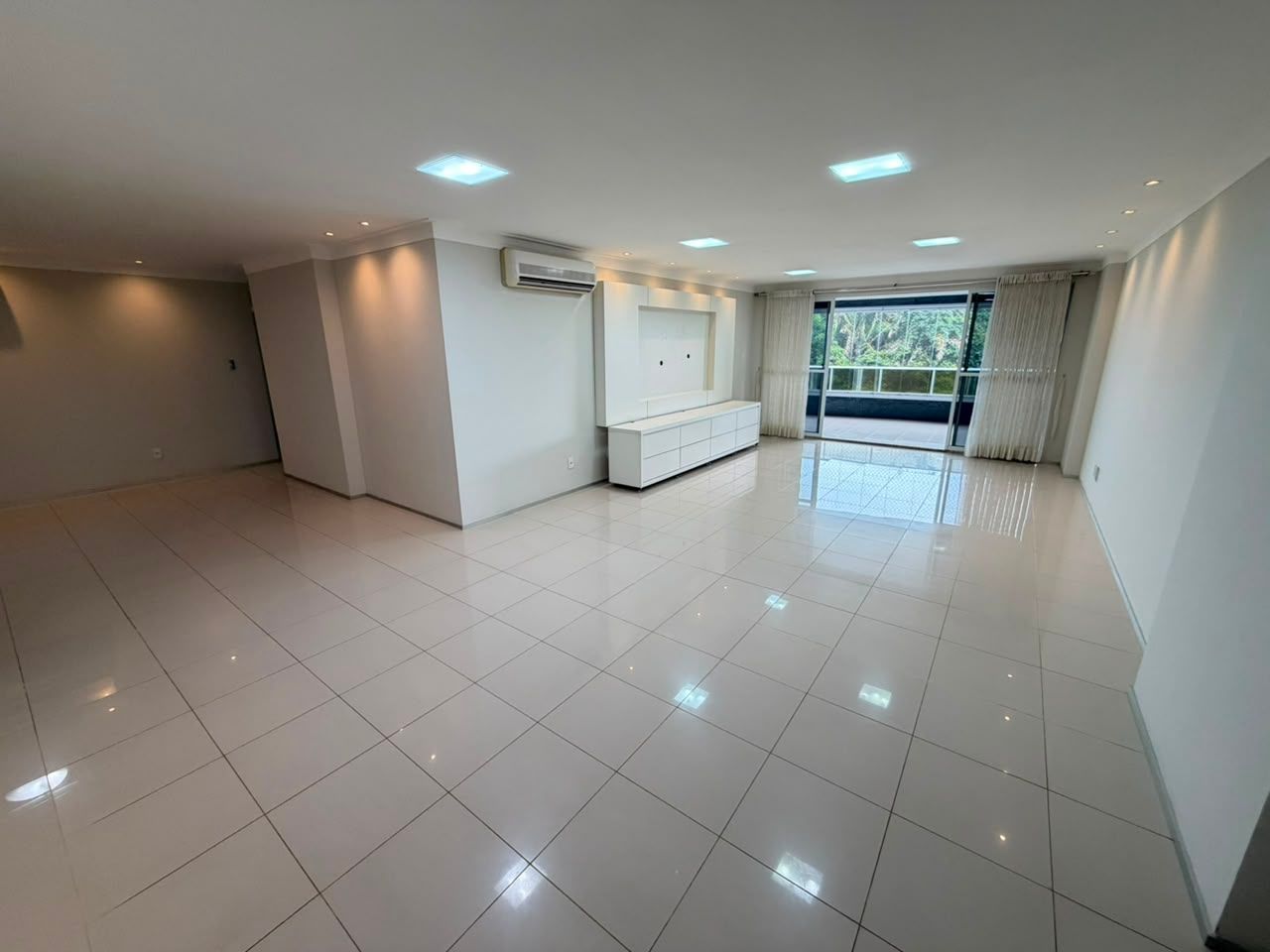 Apartamento, 5 quartos, 230 m² - Foto 2