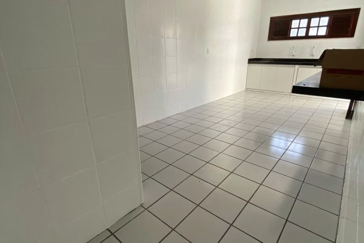 Casa à venda com 4 quartos, 240m² - Foto 12