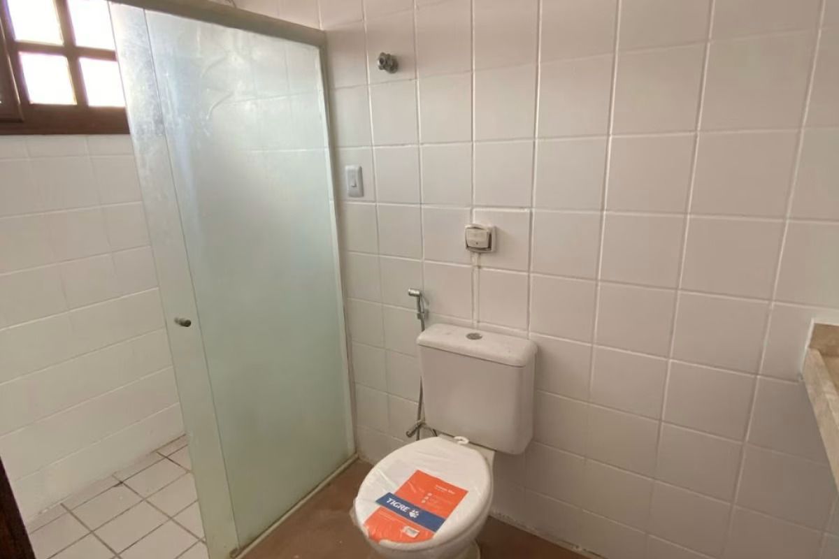 Casa à venda com 4 quartos, 240m² - Foto 9
