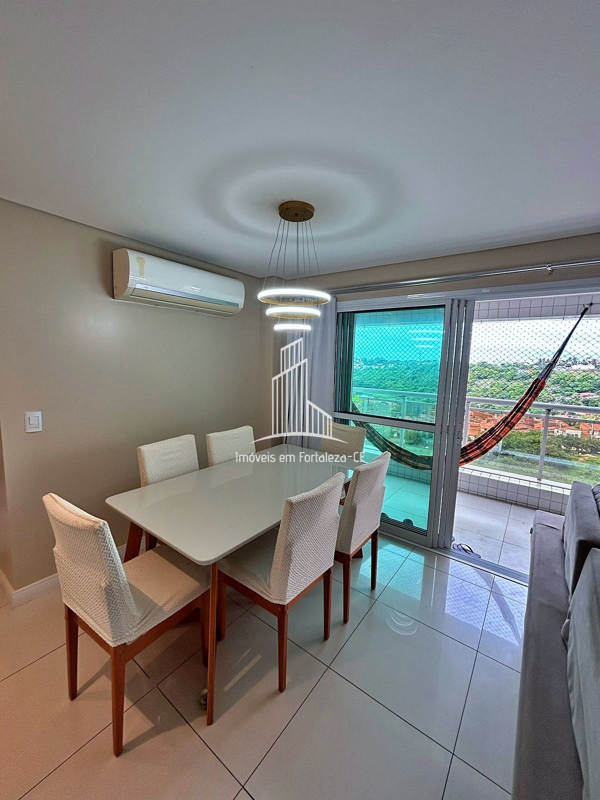 Apartamento à venda com 3 quartos, 84m² - Foto 2