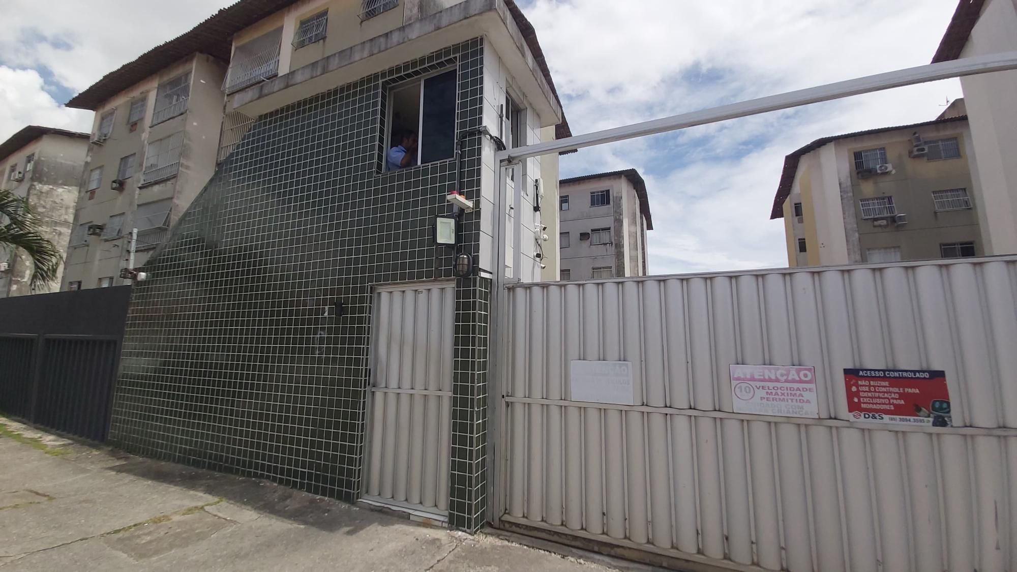 Apartamento à venda com 3 quartos, 68m² - Foto 2