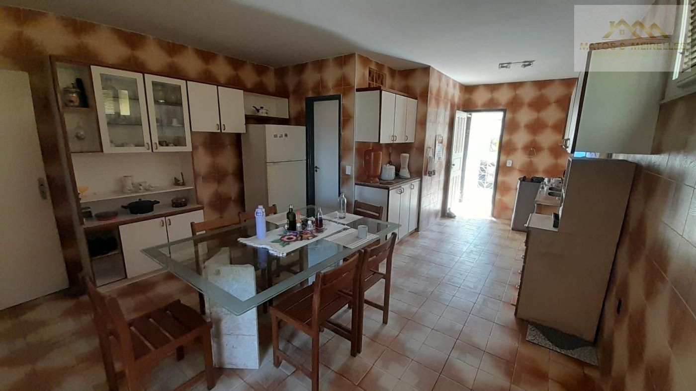 Casa, 9 quartos, 394 m² - Foto 4