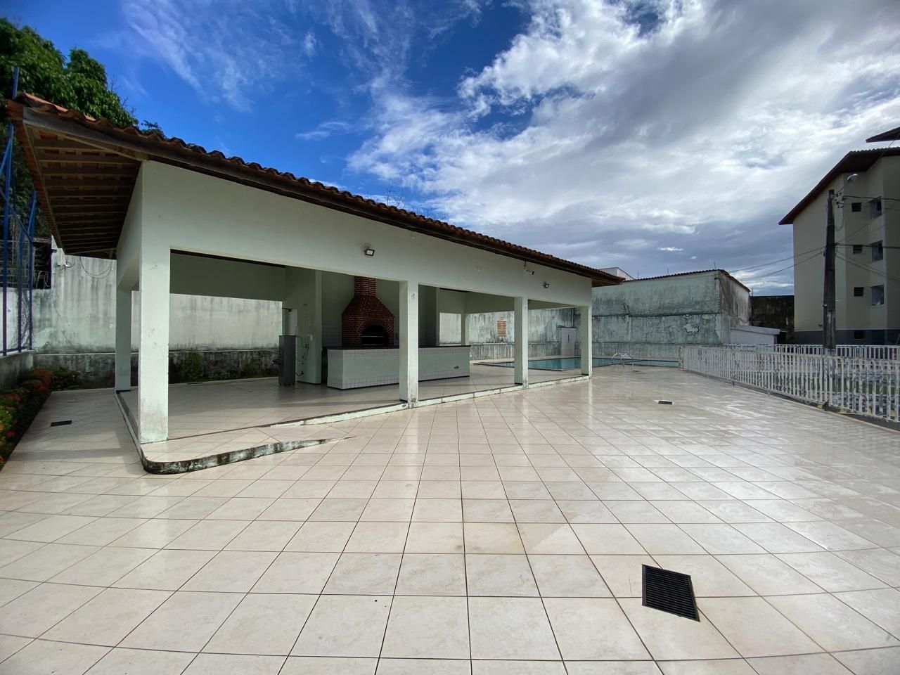 Apartamento para alugar com 2 quartos, 57m² - Foto 12