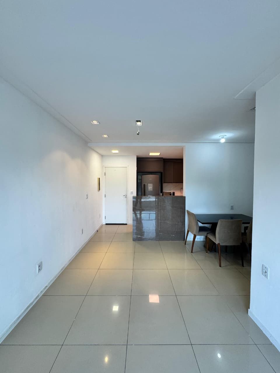 Apartamento para alugar com 3 quartos, 77m² - Foto 10