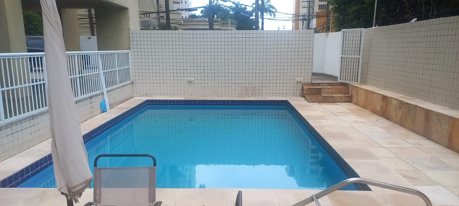 img138987702