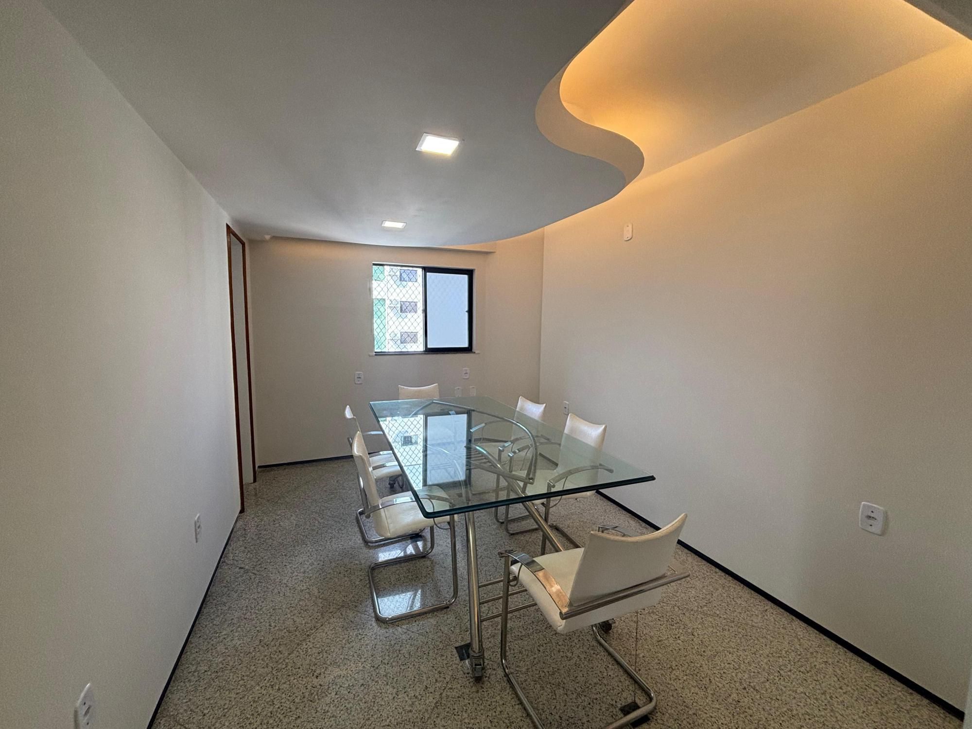 Apartamento de 3 quartos, 189m² no bairro Renascença, em São Luís | Eu Corretor